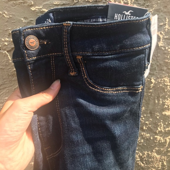 NWT HOLLISTER JEANS - Picture 2 of 8